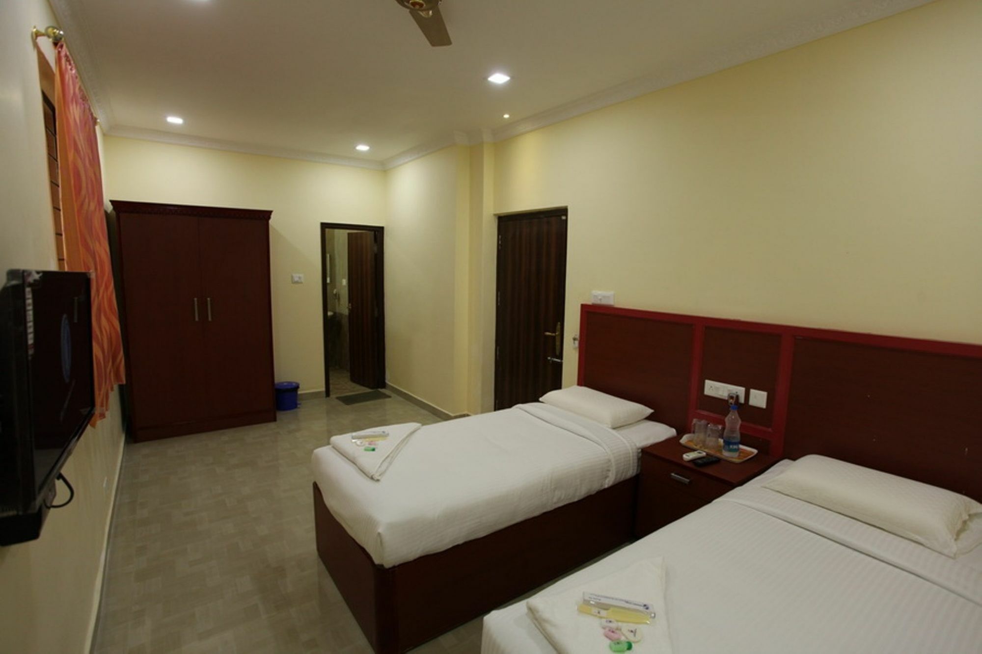 Treebo Ngh Transit Hotel Chennai Luaran gambar