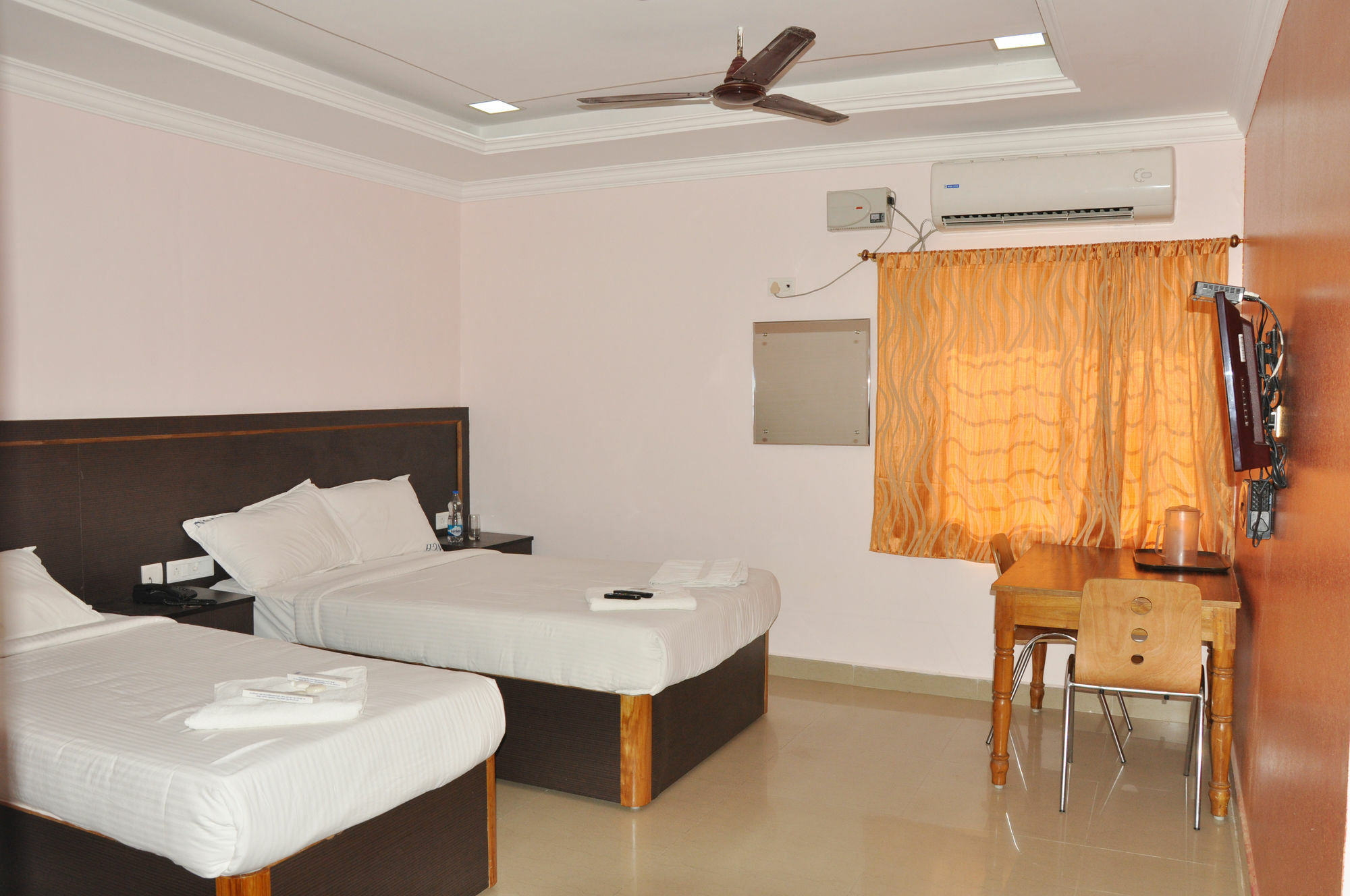 Treebo Ngh Transit Hotel Chennai Luaran gambar